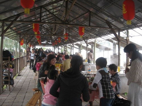 莫干山花花世界景区电话,地址